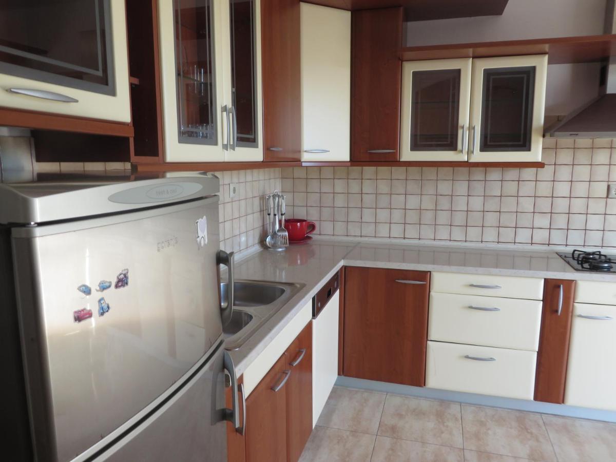 Apartments Tonka Пакоштане Екстер'єр фото