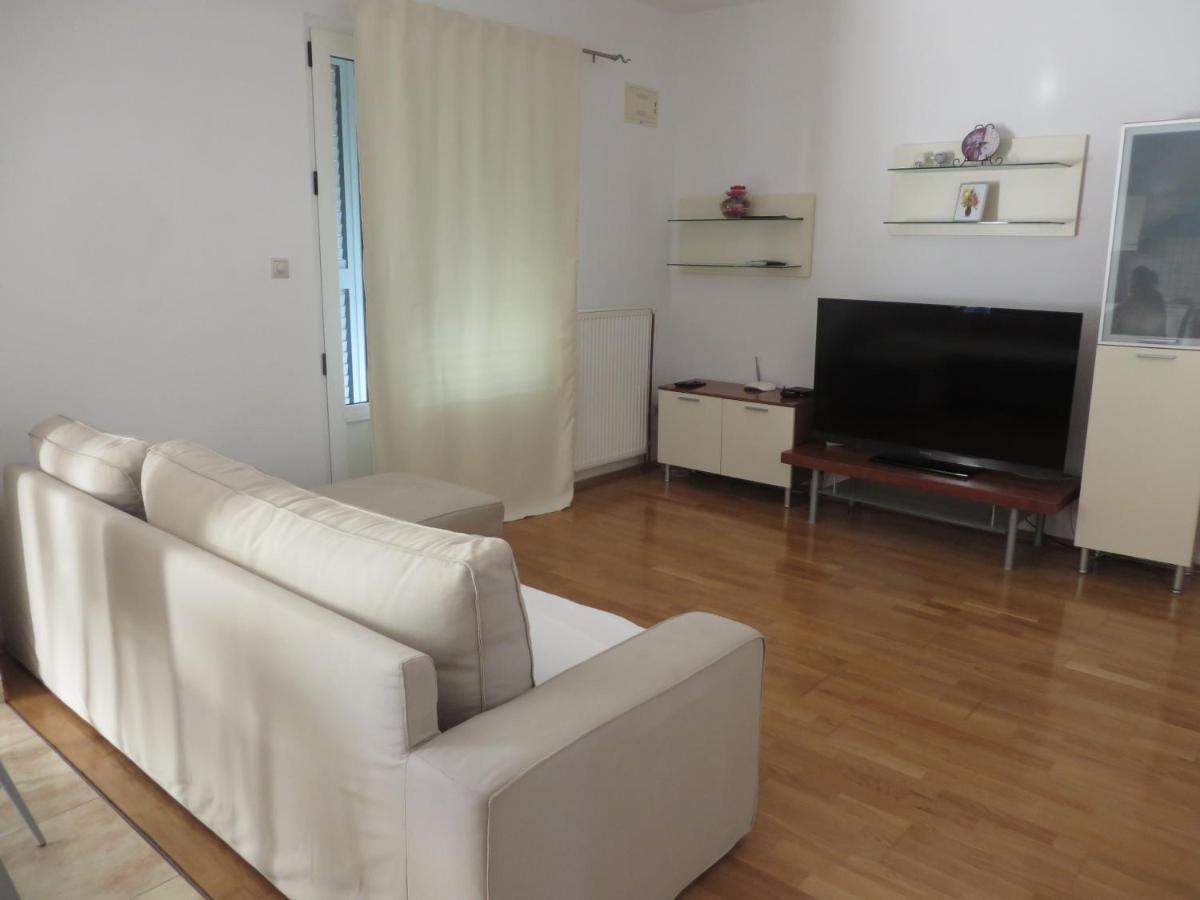 Apartments Tonka Пакоштане Екстер'єр фото