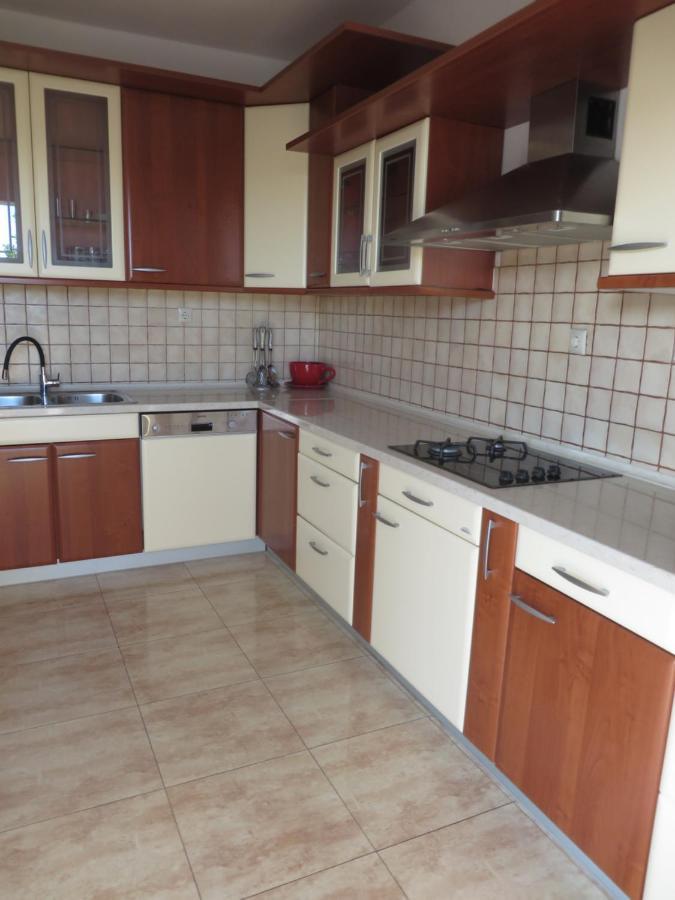 Apartments Tonka Пакоштане Екстер'єр фото