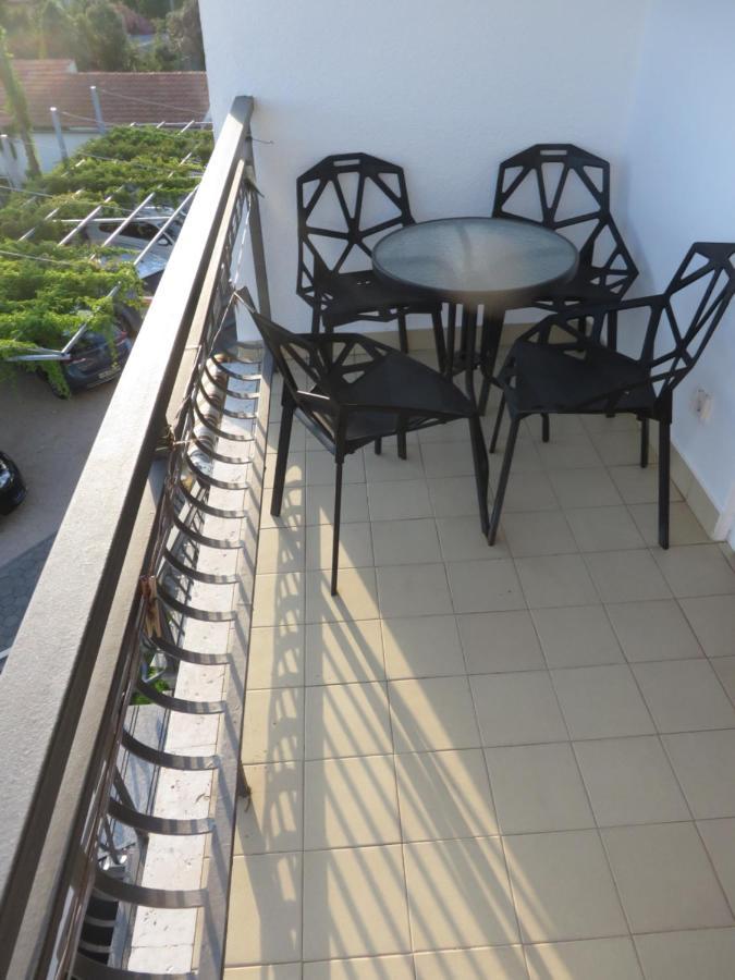 Apartments Tonka Пакоштане Екстер'єр фото