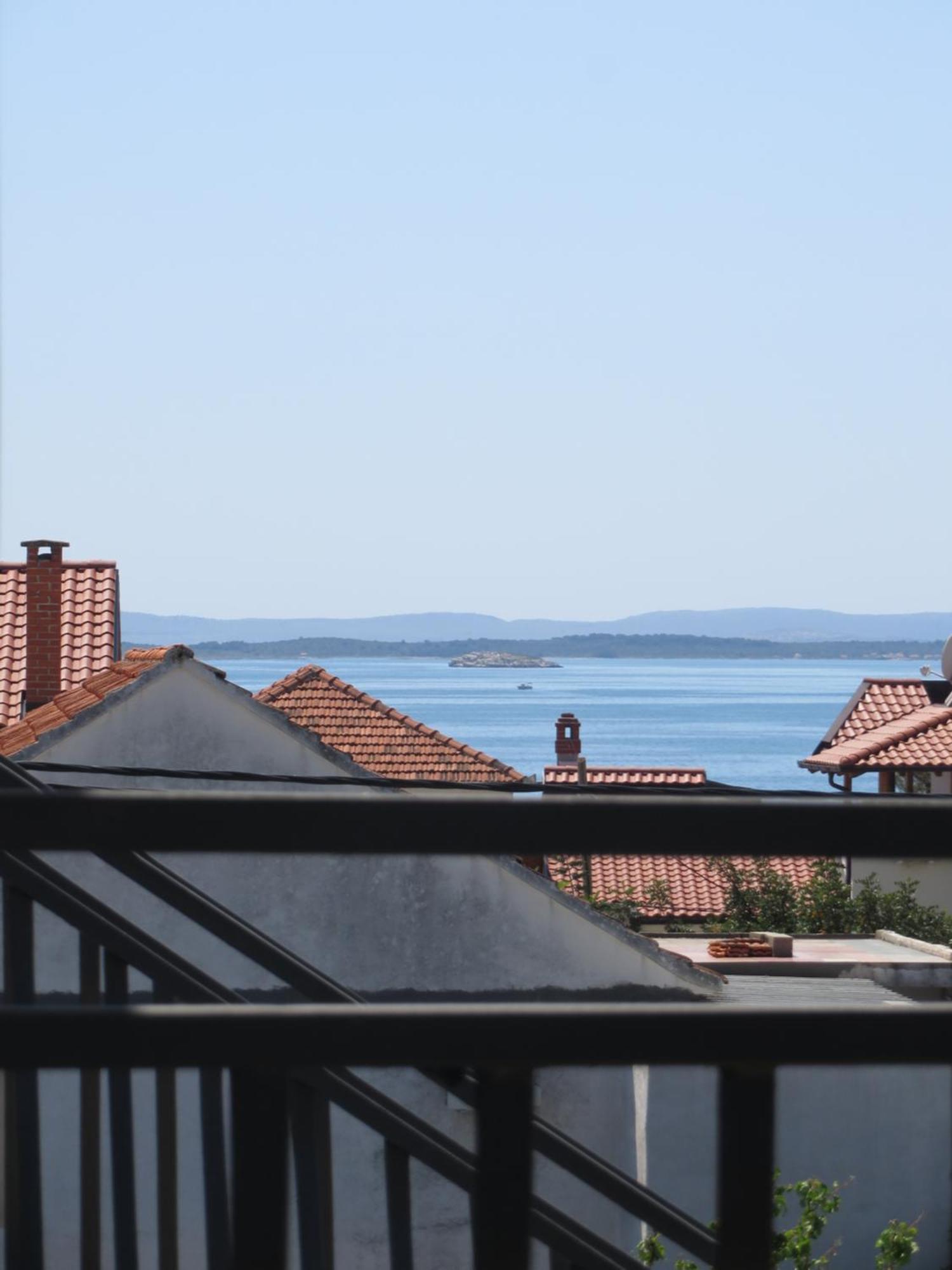 Apartments Tonka Пакоштане Екстер'єр фото